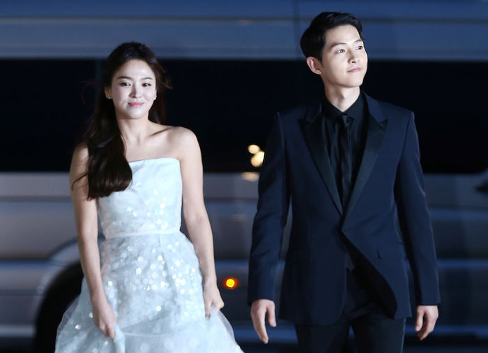 Thêm nhiều tin đồn bất lợi cho Song Hye Kyo