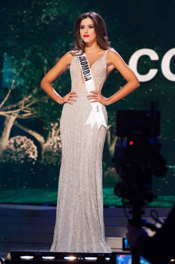Top 10 bộ váy dạ hội màu vàng đẹp nhất lịch sử Miss Universe