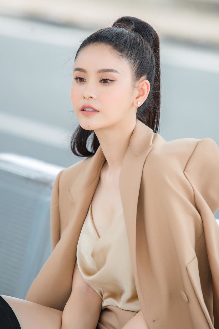 Trương Quỳnh Anh ngày càng đẹp ra trong khi chồng cũ lại gầy gò