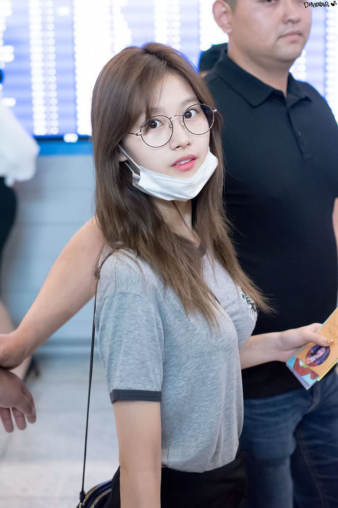 Mặt mộc của các mỹ nhân hot nhất Black Pink - Twice - Red Velvet