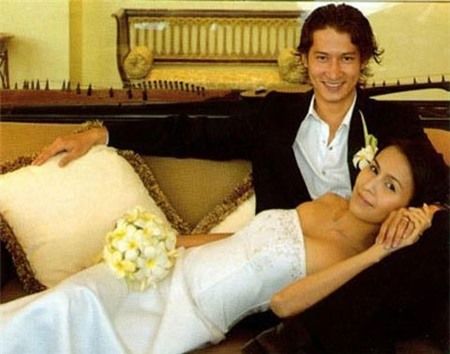 Vợ cũ diễn viên Huy Khánh chuyên lạm bàn chuyện showbiz