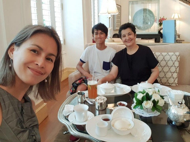 Vợ cũ diễn viên Huy Khánh chuyên lạm bàn chuyện showbiz