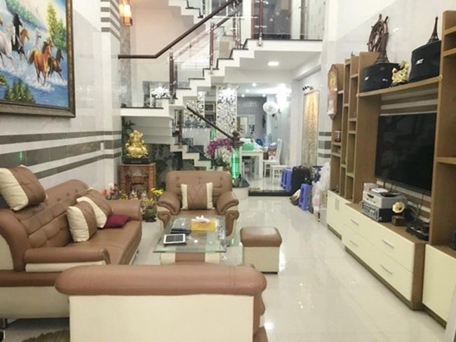 Vũ Hoàng Việt sau khi chia tay nữ đại gia U60: Giàu có kếch xù