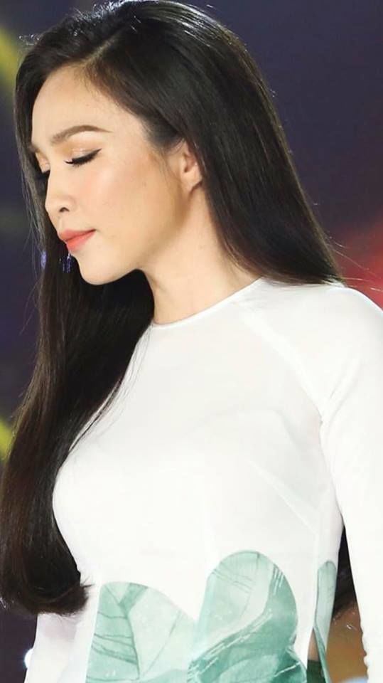 Xinh đẹp giỏi giang nhưng khổ vì tình - Vbiz không chỉ có Nhật Kim Anh
