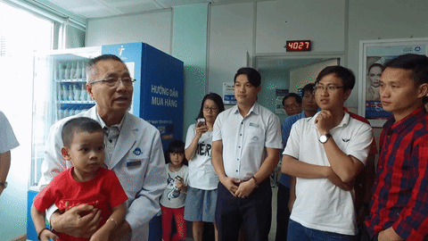 Chuyên gia bày cách cha mẹ cứu con khi bị hóc dị vật