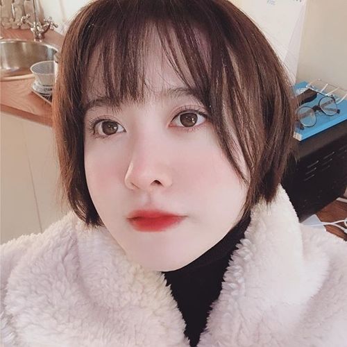 Vẻ ngoài không tuổi của vợ chồng Goo Hye Sun gây sốt