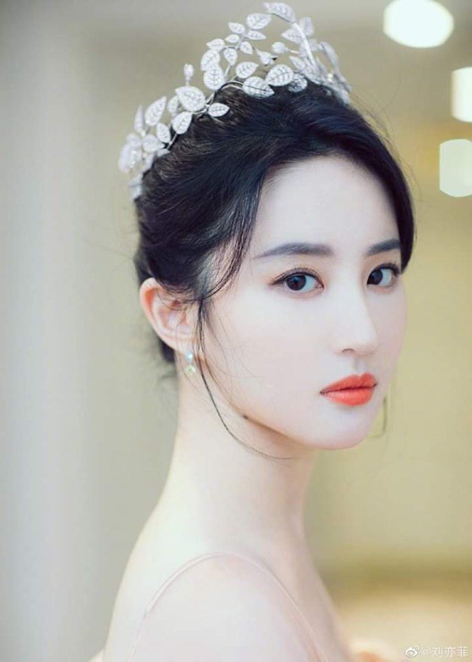 Mulan Lưu Diệc Phi với khí chất, nhan sắc đỉnh cao tại sự kiện