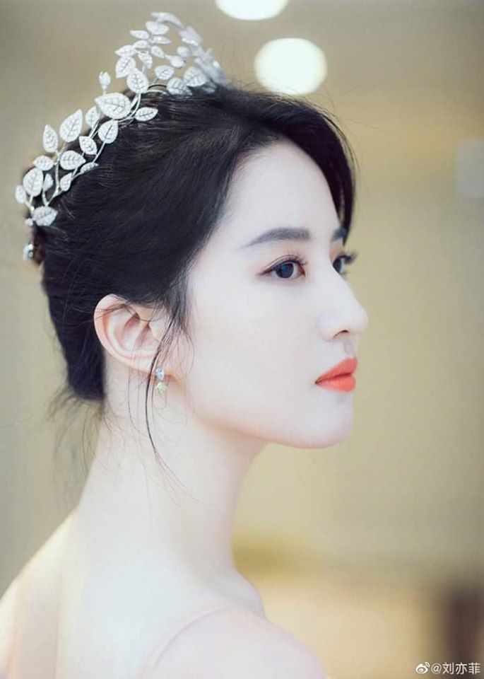 Mulan Lưu Diệc Phi với khí chất, nhan sắc đỉnh cao tại sự kiện