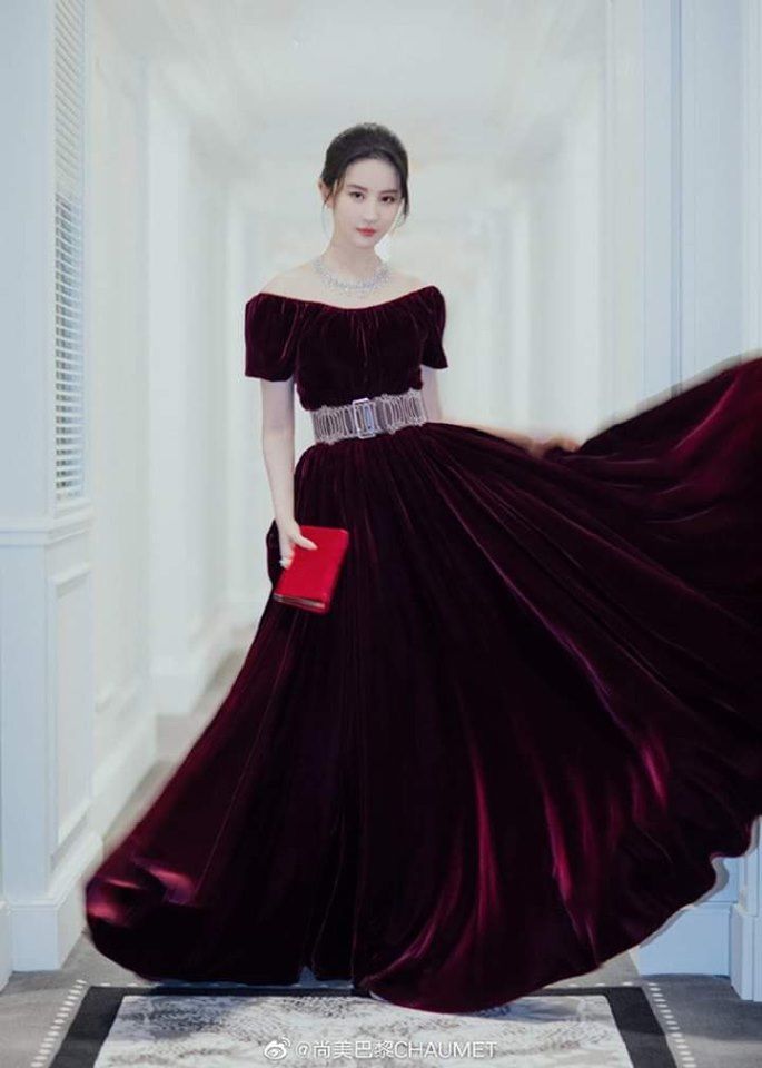Mulan Lưu Diệc Phi với khí chất, nhan sắc đỉnh cao tại sự kiện