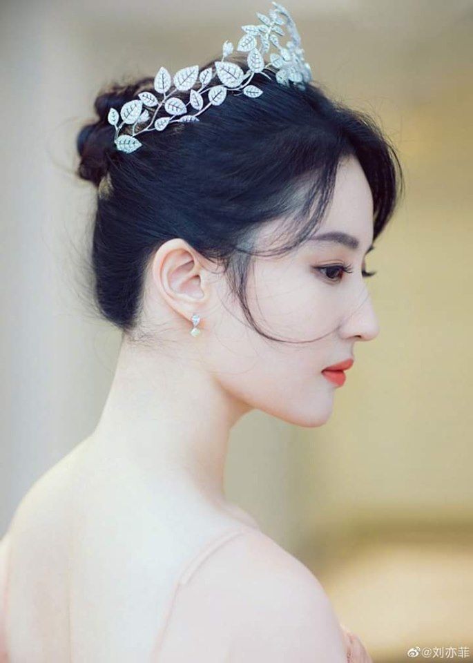 Mulan Lưu Diệc Phi với khí chất, nhan sắc đỉnh cao tại sự kiện
