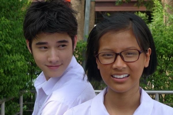 Ảnh từ tấm bé đã xuất sắc đập tan tin đồn dao kéo của Baifern