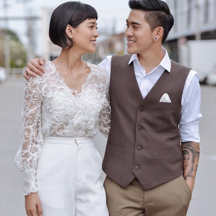 Apinya Sakuljaroensuk làm lễ cưới cùng bạn trai kén 3 tuổi