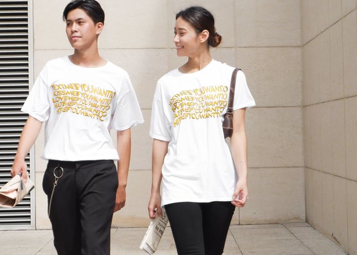 Bạn là người được rất nhiều chàng để ý nếu băng ngón tay út đầu tiên