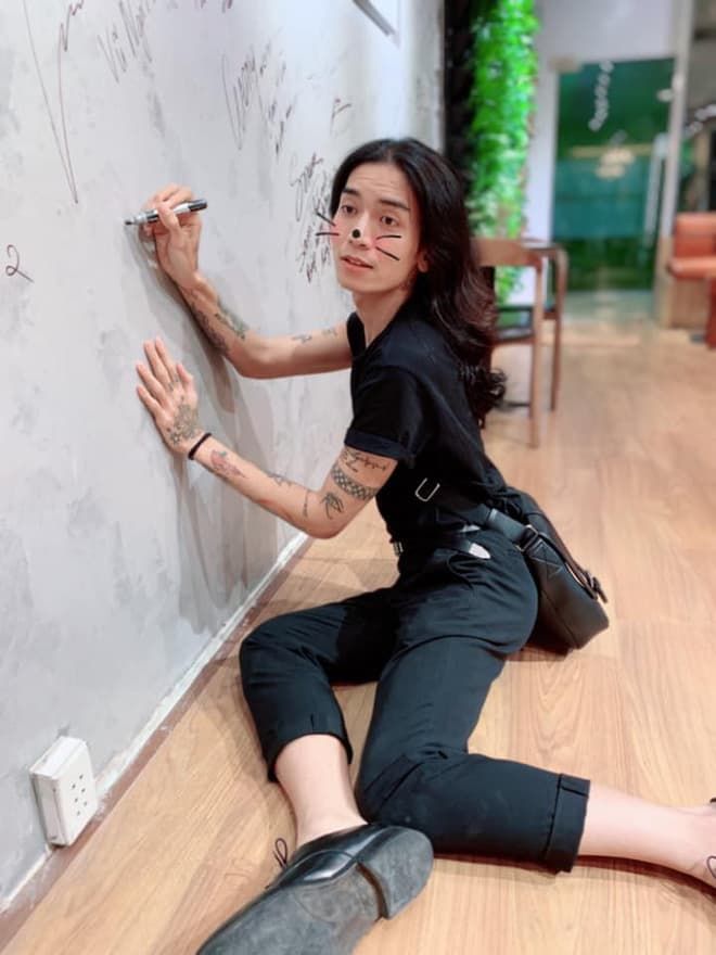 BB Trần gầy gò, Lan Khuê bị Minh Triệu trêu đẻ rồi hả vì vẫn gọn gàng