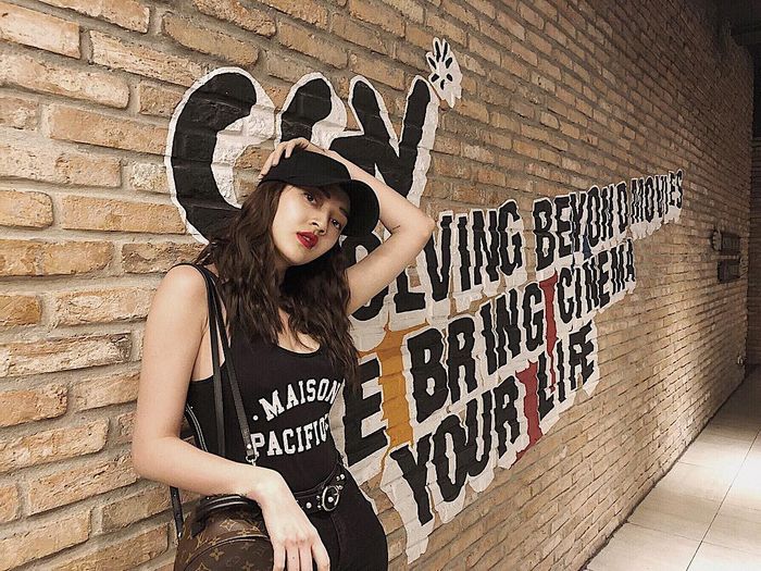 “Biến tấu” đẳng cấp như Bảo Anh: Một chiếc bodysuit mà mix muôn kiểu