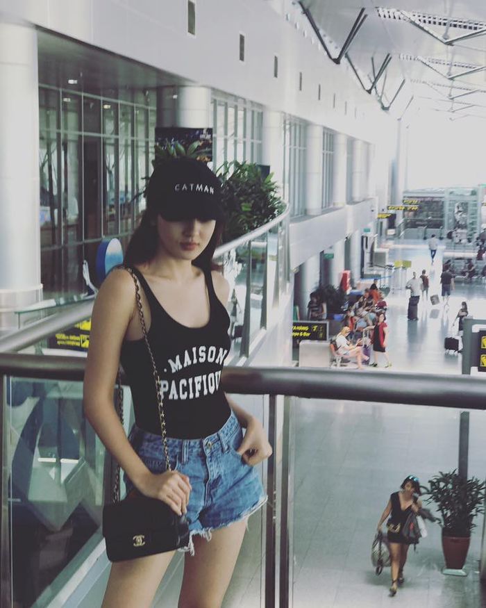 “Biến tấu” đẳng cấp như Bảo Anh: Một chiếc bodysuit mà mix muôn kiểu