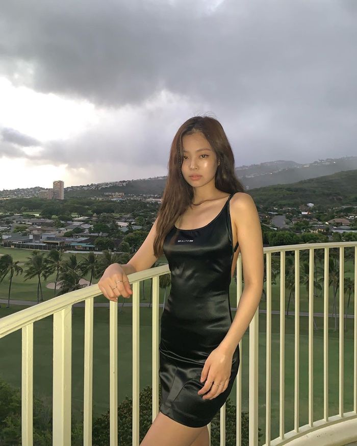 BlackPink “đại náo” Hawaii: Mỗi người một vẻ nhưng đẹp nhất là Jisoo