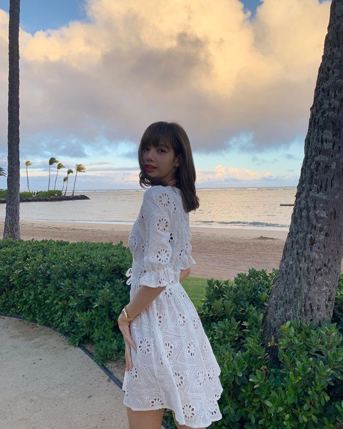 BlackPink “đại náo” Hawaii: Mỗi người một vẻ nhưng đẹp nhất là Jisoo
