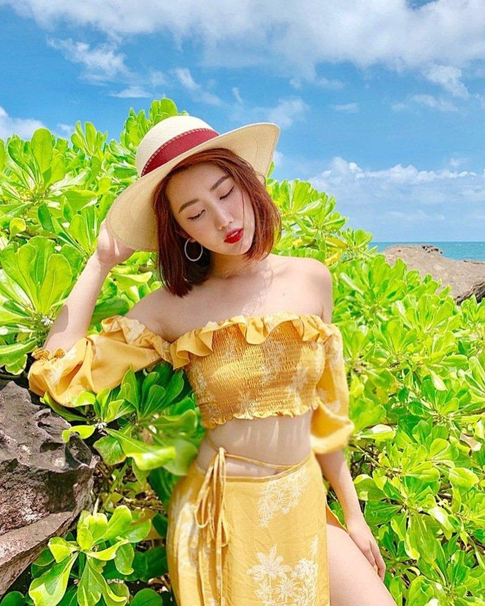 Cập nhật ngay items khoe “eo con kiến” chuẩn kiểu sao Việt