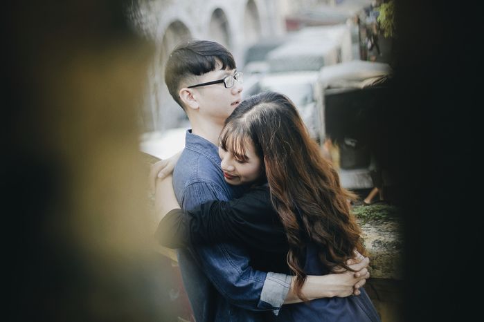 Chồng tốt khó tìm, có rồi phải giữ thật chặt “một bước cũng không rời”