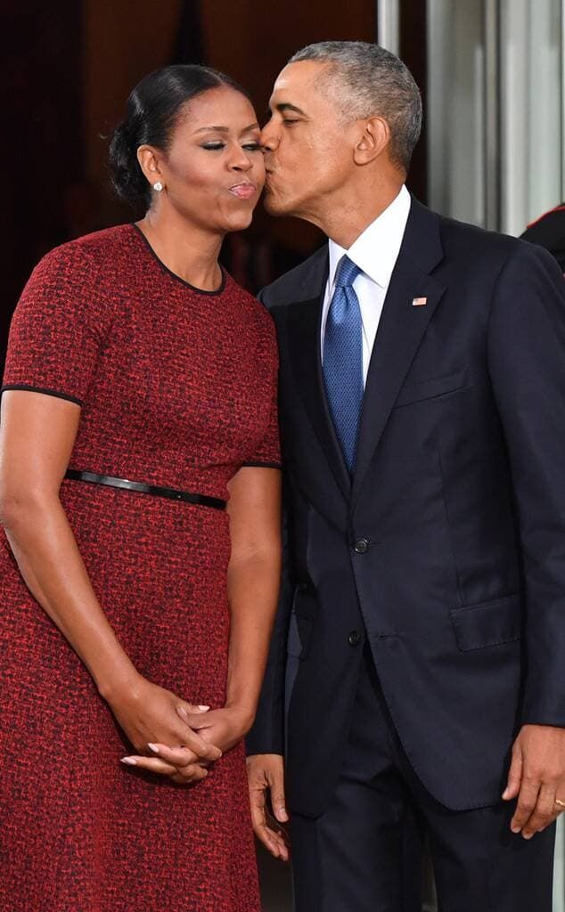 Chuyện tình giữa cựu Tổng thống Mỹ Barack Obama và phu nhân Michelle