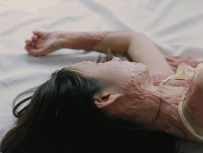 Cô gái bị thiêu sống năm 16 tuổi vì từ chối tình cảm của thiếu gia