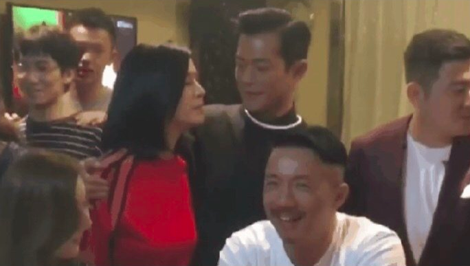 Cổ Thiên Lạc lên tiếng bác bỏ tin đồn đám cưới với Tuyên Huyên