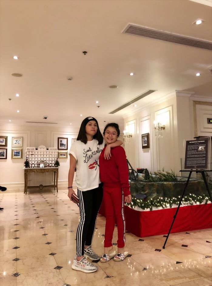 Công chúa lớn nhà Phượng Chanel: Mới 16 tuổi đã dát toàn hàng hiệu