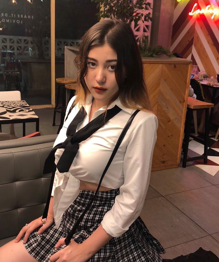 Dàn hot girl thế hệ sở hữu combo mặt xinh - ngực khủng