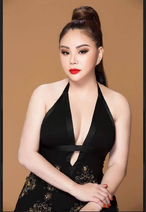 Dàn mỹ nhân U50 của showbiz Việt sở hữu body “bỏng mắt”