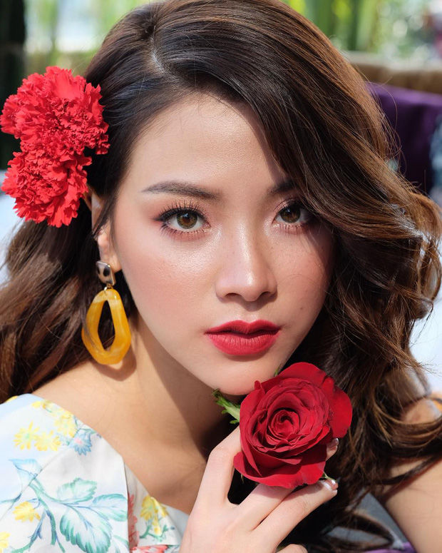 Diễn viên Chiếc lá cuốn bay trong 1 bức hình: Baifern đẹp phát hờn