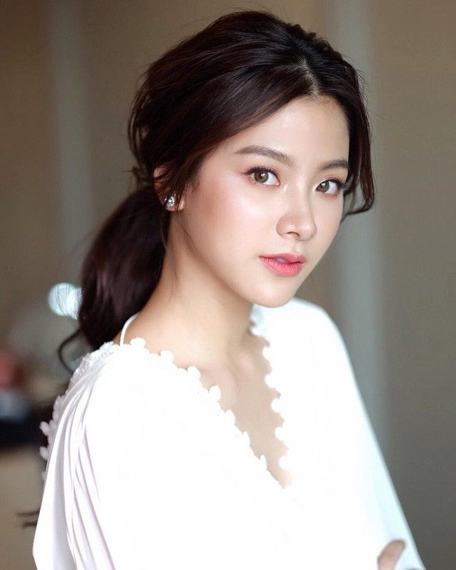 Dàn sao Chiếc lá bay: Kẻ chật vật với scandal, kẻ thừa nhận dao kéo