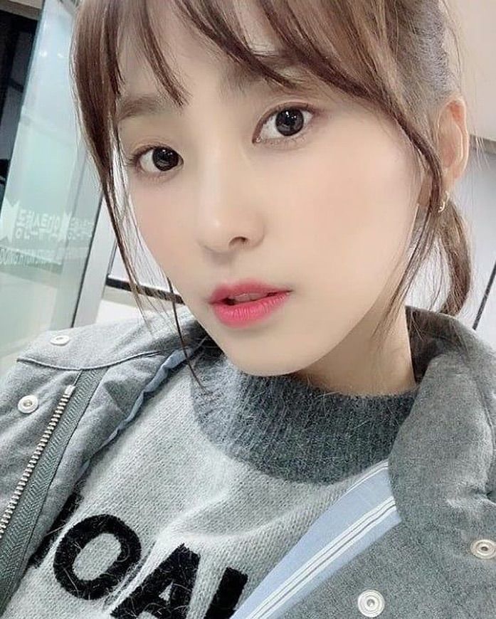 Điểm danh những idols Kpop là thánh hack tuổi