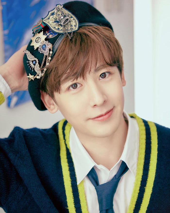 Điểm danh những idols Kpop là thánh hack tuổi