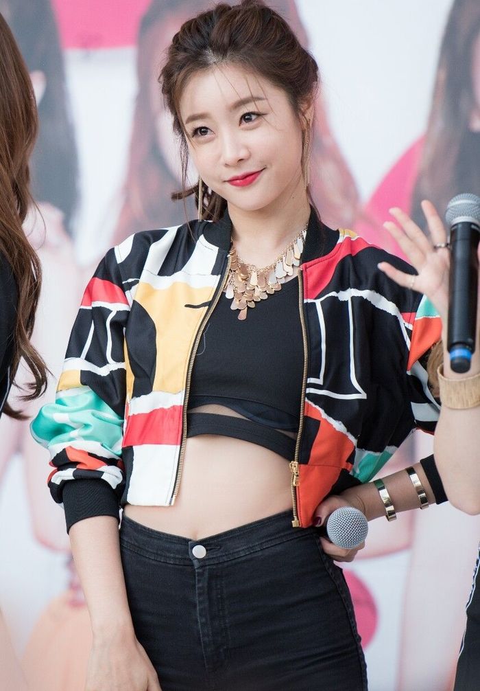 Điểm danh những idols Kpop là thánh hack tuổi