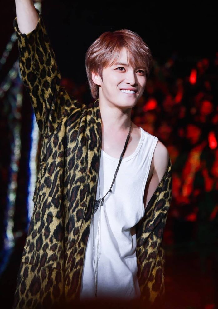 Điểm danh những idols Kpop là thánh hack tuổi