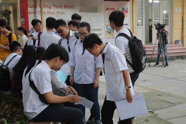 Điểm thi THPT QG 2019: Nam Định cao nhất, Sơn La giảm 20%