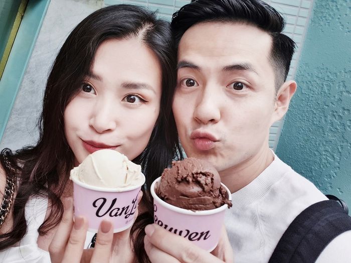 Dù có nghìn lượt follow, nhưng Ông Cao Thắng chỉ “theo dõi” Đông Nhi
