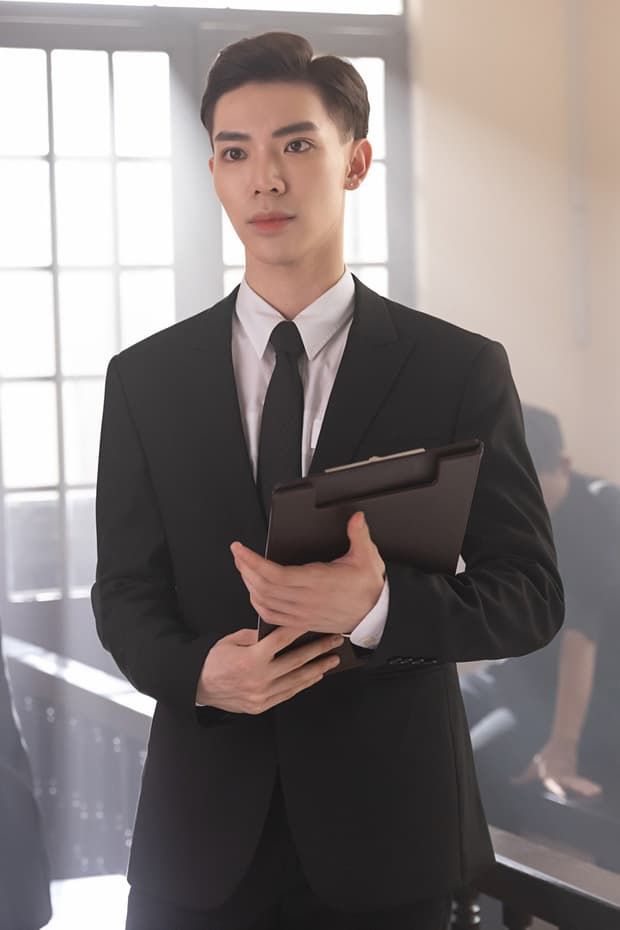 Erik đã biết cách giữ người yêu bên mình trong MV ballad mới