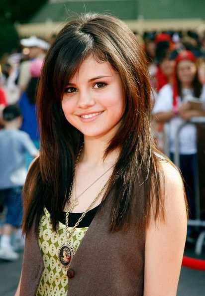 Hành trình 12 năm nhan sắc ly kỳ của Selena Gomez: Khi thì béo ú, lúc 