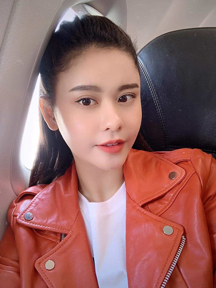 Ảnh hot sao Việt: Hari Won selfie với Ji Chang Wook