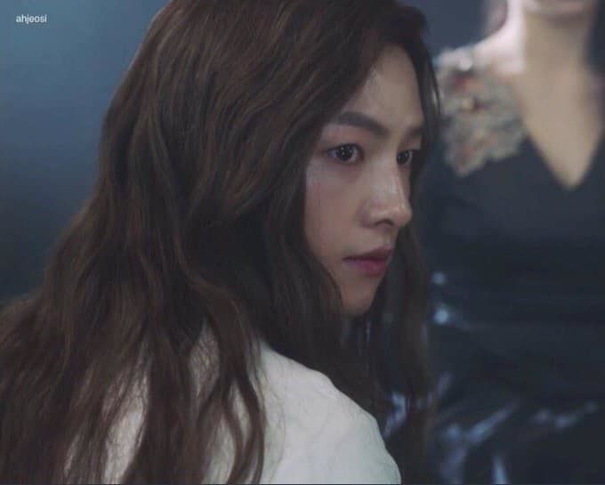 Hậu ly hôn, Song Joong Ki ngày càng xinh đẹp trong phim mới