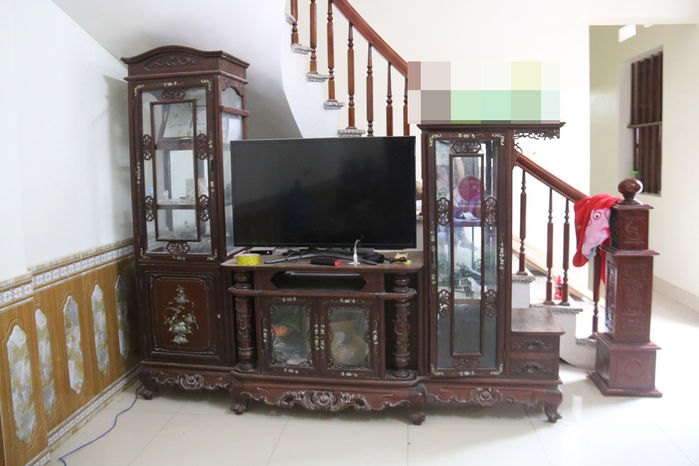 Hé lộ hình ảnh căn nhà 3 tầng “siêu to, siêu khổng lồ” của bà Tân Vlog