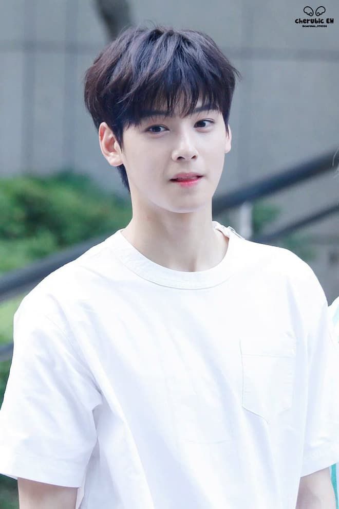 Hình mẫu dao kéo của đàn ông Hàn đứng đầu không phải Park Bo Gum