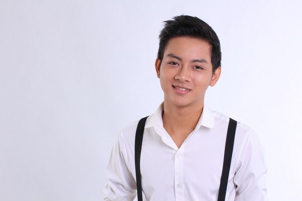 Hoài Lâm đón tuổi 24: Sống là mình khi hào quang vụt tắt