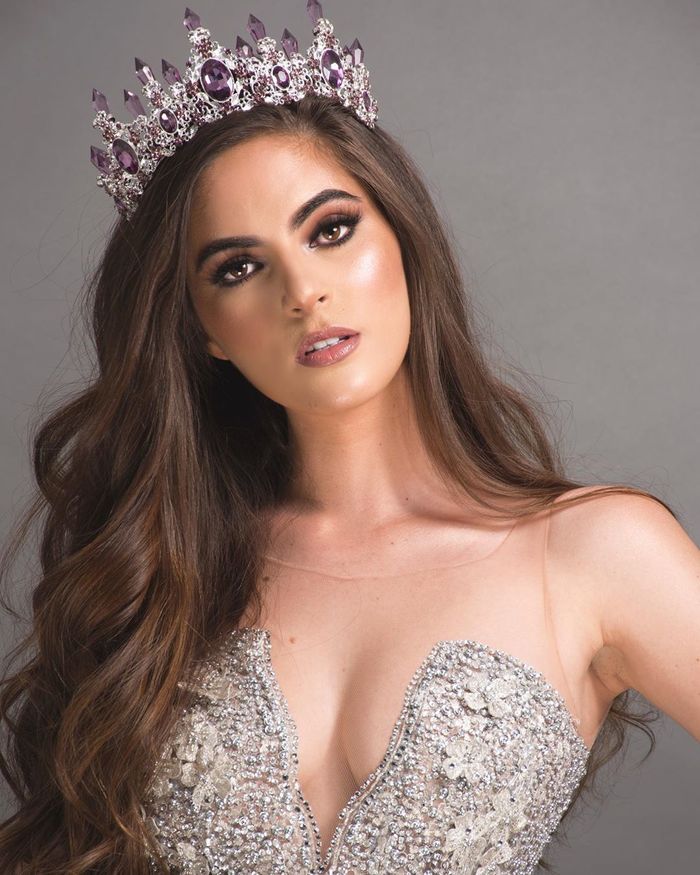 Hoàng Thùy được dự đoán lọt top 10 Miss Universe 2019