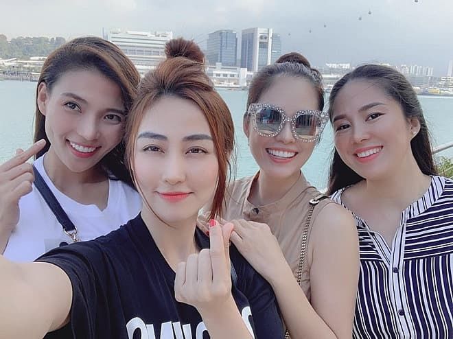Hội bạn thân sang - xịn - mịn của Vbiz