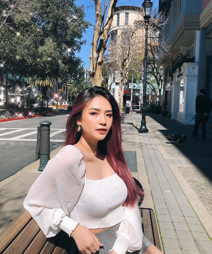 Hot girl Mai Diz tậu xế hộp tiền tỷ ở tuổi 19: Tích cóp 1 năm trời