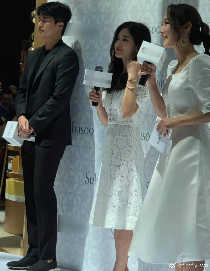 Song Hye Kyo xuất hiện sau ly hôn với gương mặt hốc hác