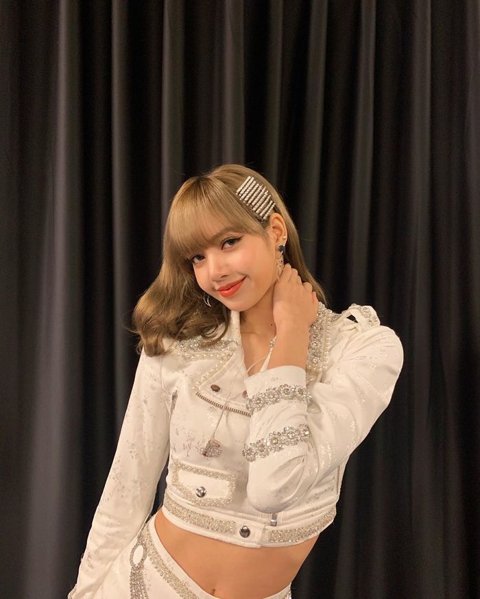 Không phải át chủ bài, Suzy hay Lisa vẫn trở thành idol hút fan nhất